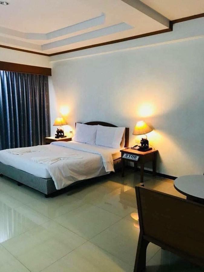 ناخون صوان Vatchara Northgate Hotel المظهر الخارجي الصورة